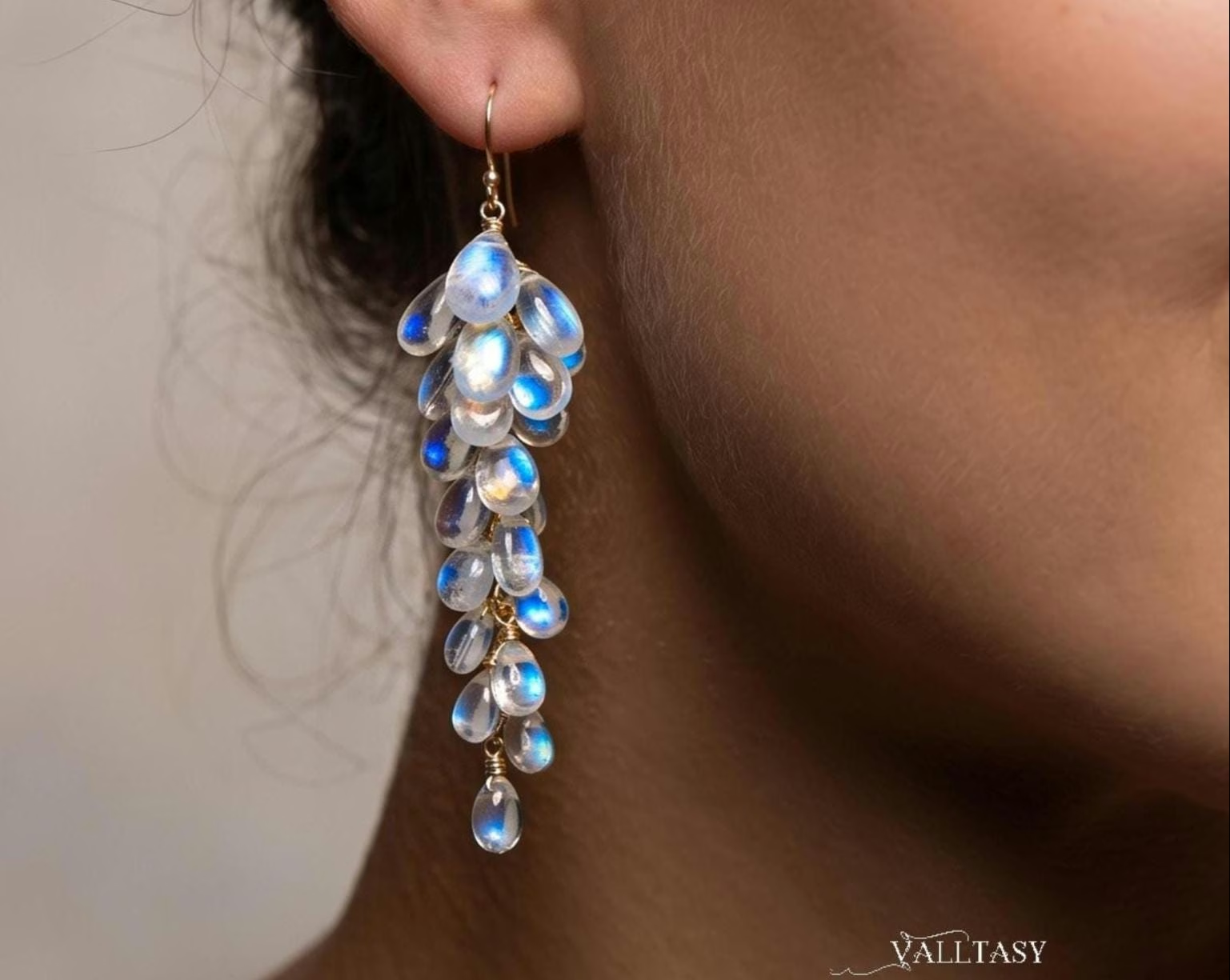 Moonstone cascade earrings by Valltasy